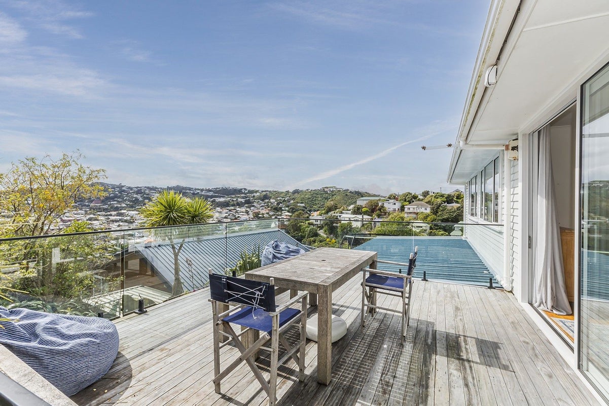 81 Severn Street, Island Bay, Wellington - Carousel 2
