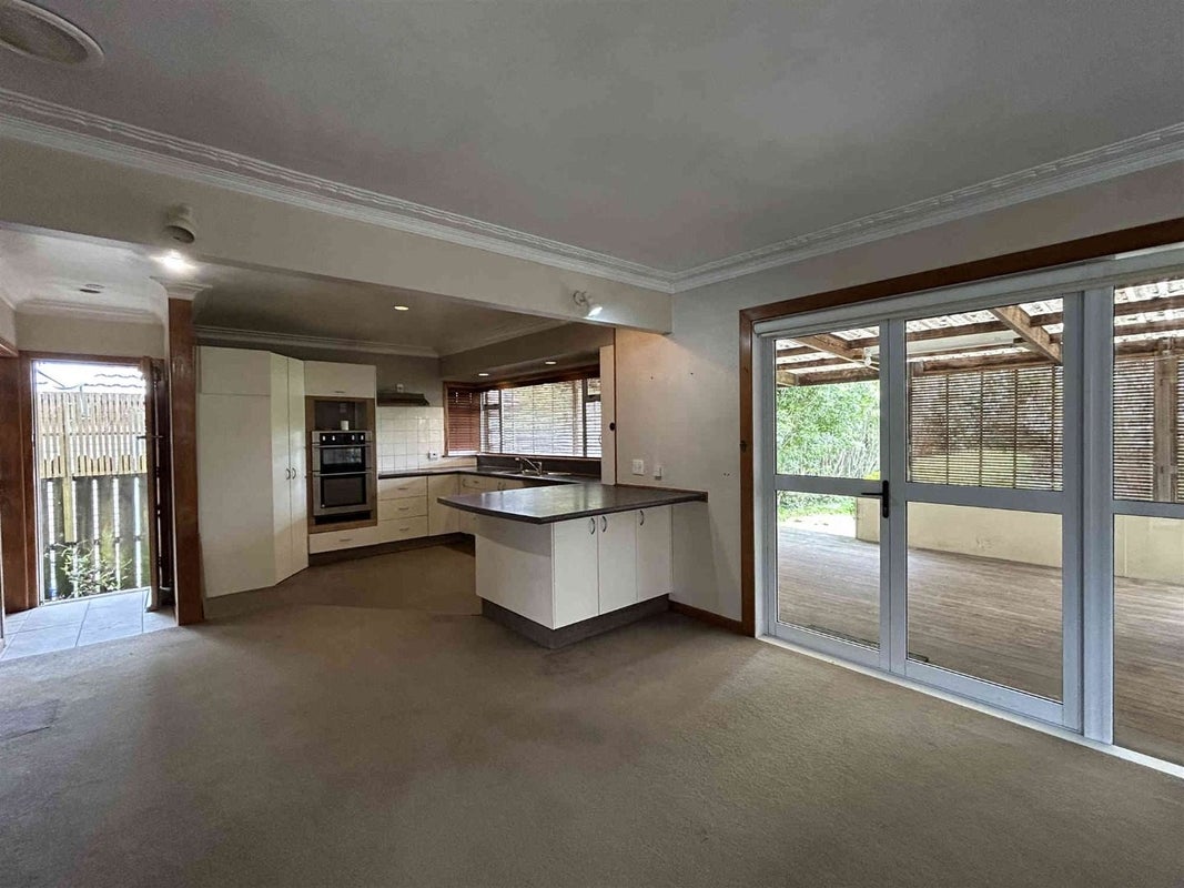 58 Taikata Road, Te Atatu Peninsula, Auckland - Carousel 2