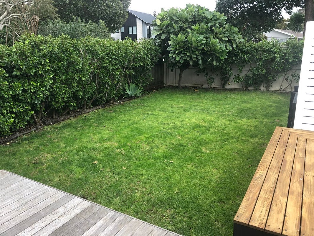 8A Howard Hunter Avenue, Saint Johns, Auckland - Carousel 1