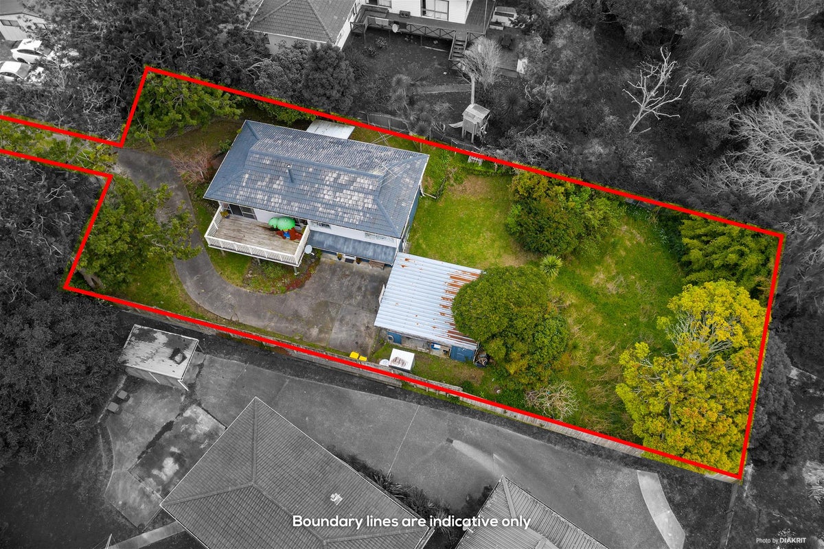 28 Malmo Place, Massey, Auckland - Carousel 1