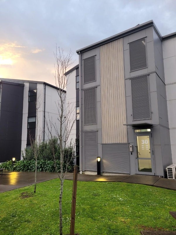 302/30 Shortfin Place, Flat Bush, Auckland - Carousel 21