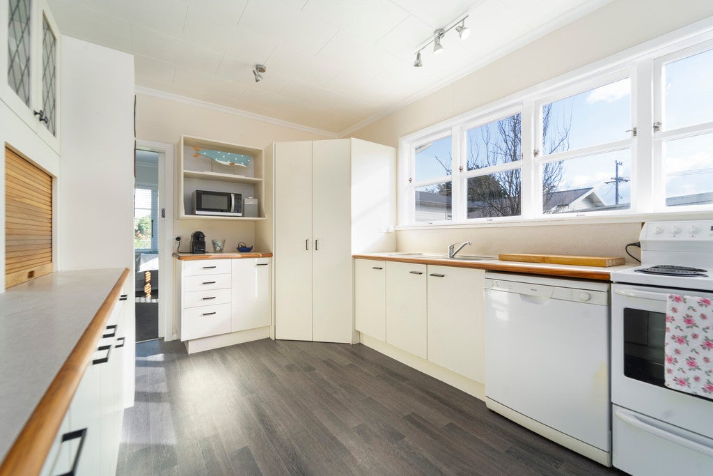 33 Roberts Road, Lansdowne, Masterton - Carousel 2