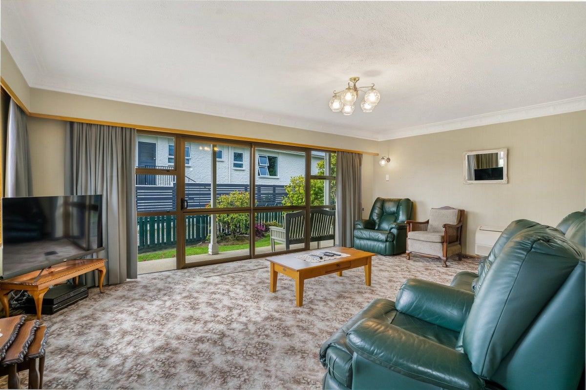 30 Waterford Drive, Winton, Winton - Carousel 2