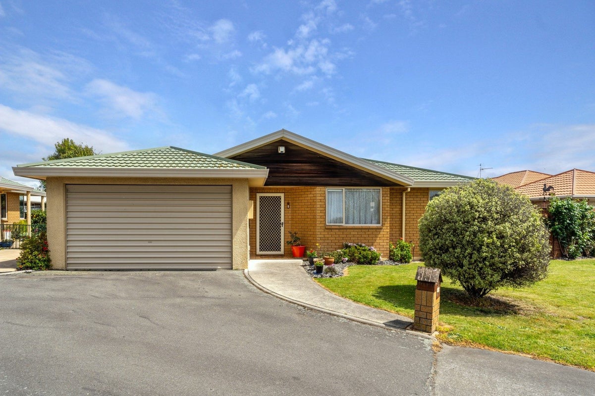 37 Karina Crescent, Redwoodtown, Blenheim - Carousel 1