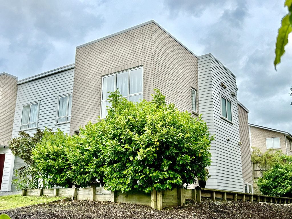 15 Purei LANE, Massey, Auckland - Carousel 17