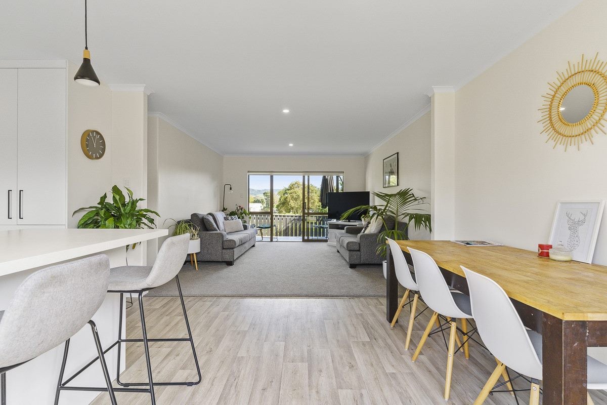 5C Cameron Road, Te Puke, Te Puke - Carousel 1