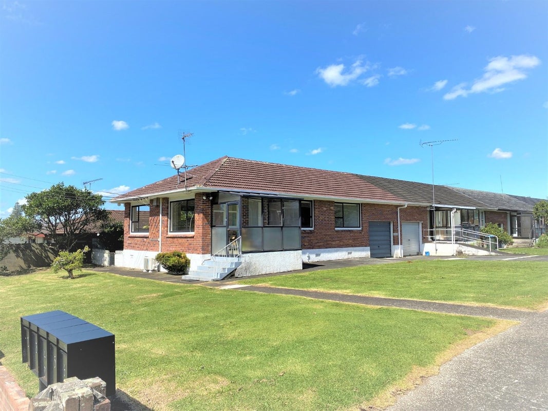 1/21 Kings Road, Panmure, Auckland - Carousel 16