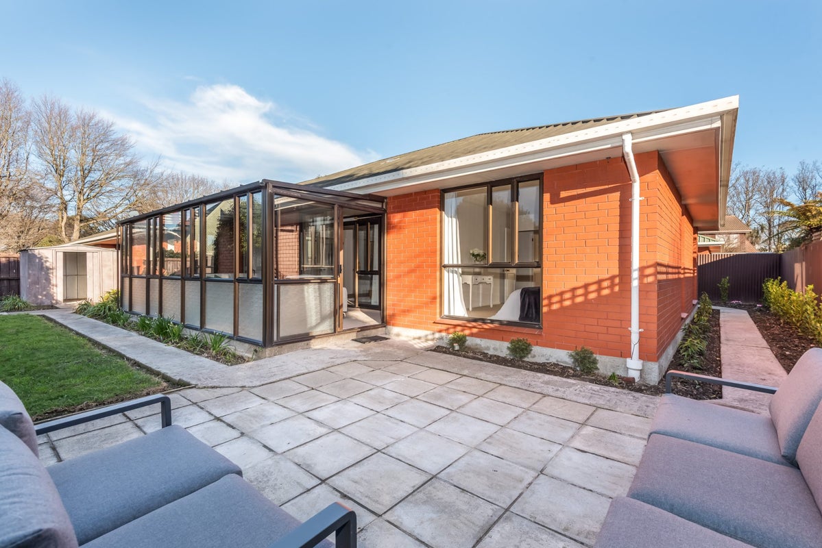 7C Ludecke Place, Sockburn, Christchurch - Carousel 1