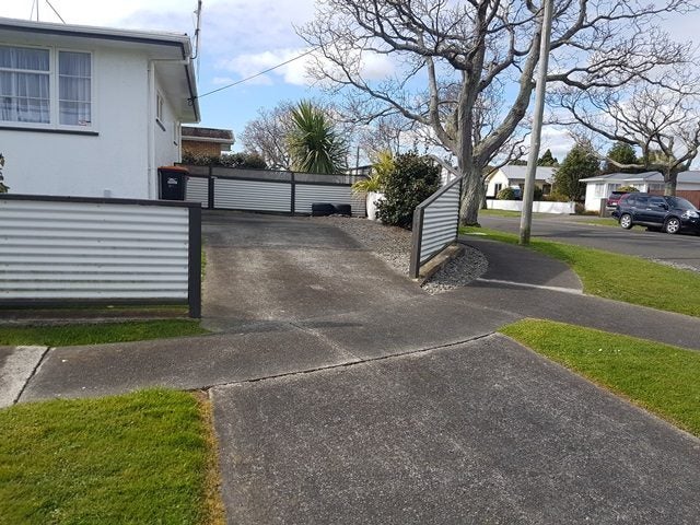 10 McDonald Place, Awapuni, Palmerston North - Carousel 5
