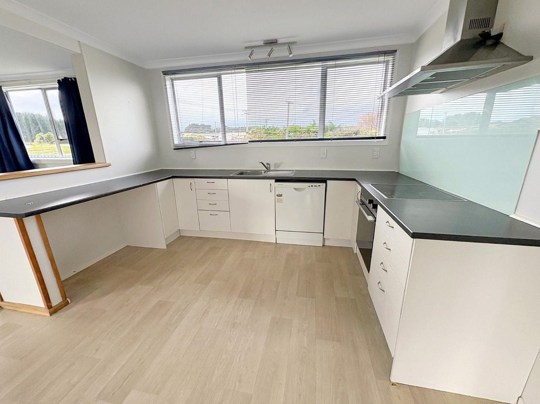 40 Edinburgh Terrace, Foxton Beach, Foxton - Carousel 2