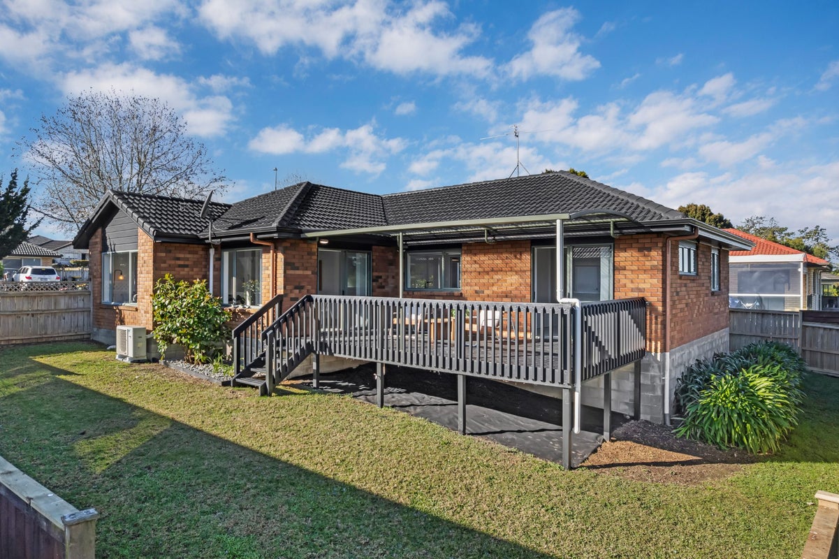 5 Ashland Place, Weymouth, Auckland - Carousel 2