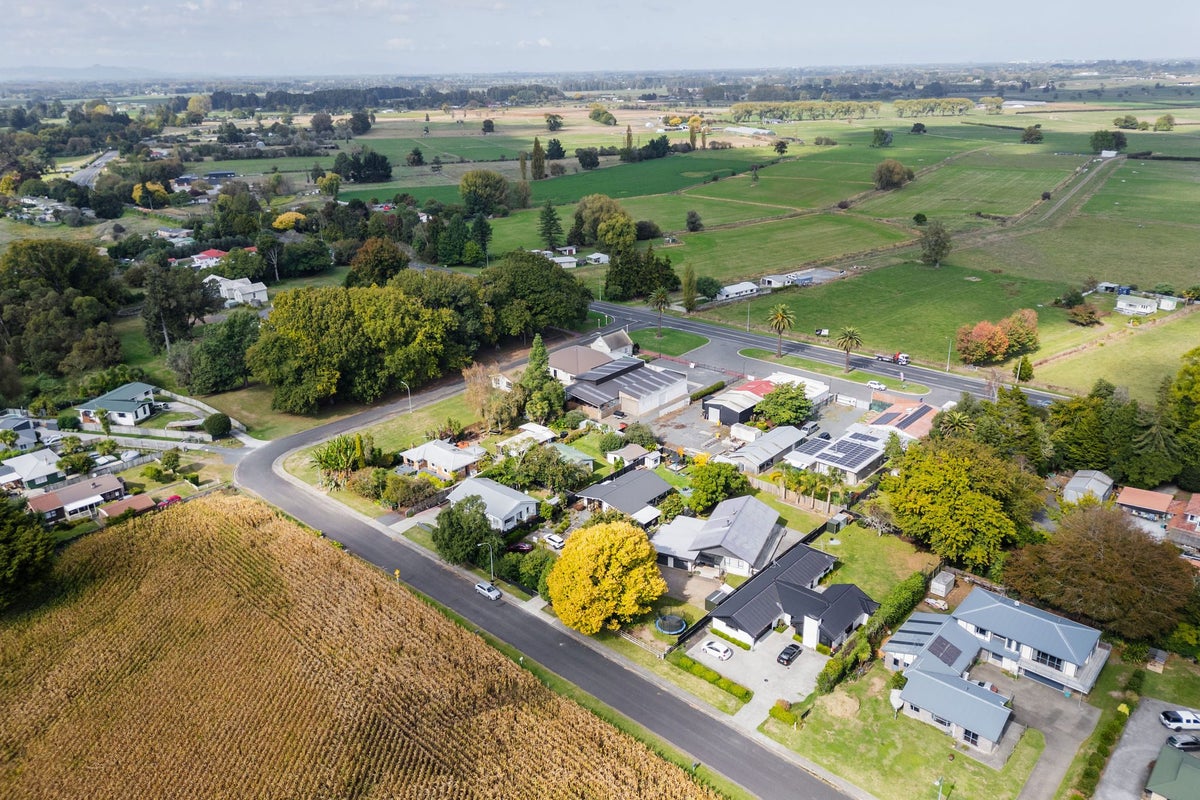 21 Garfield Street, Gordonton, Hamilton - Carousel 27