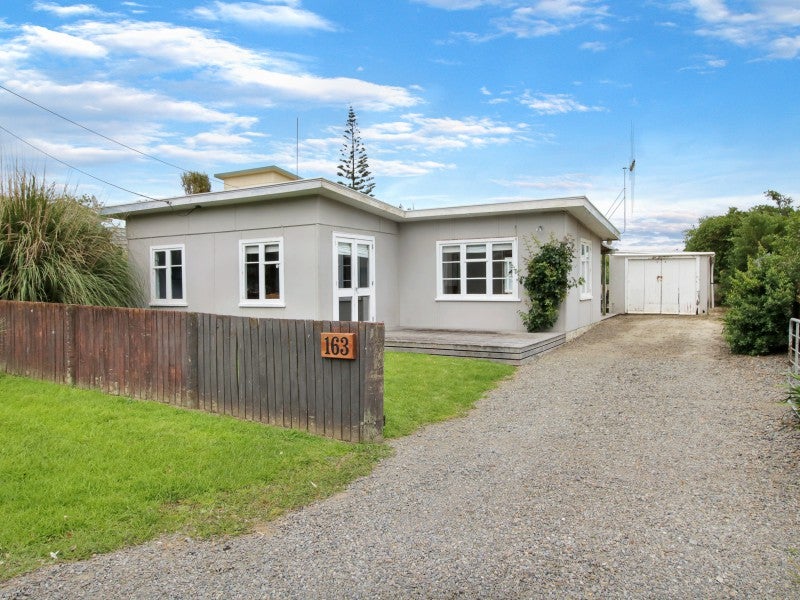 163 Kahukura Avenue, Waitarere Beach, Levin - Carousel 1