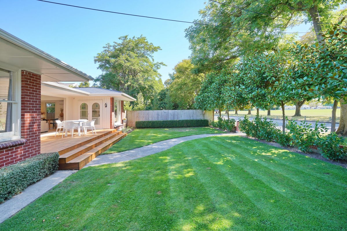 50 Malvern Street, St Albans, Christchurch - Carousel 2