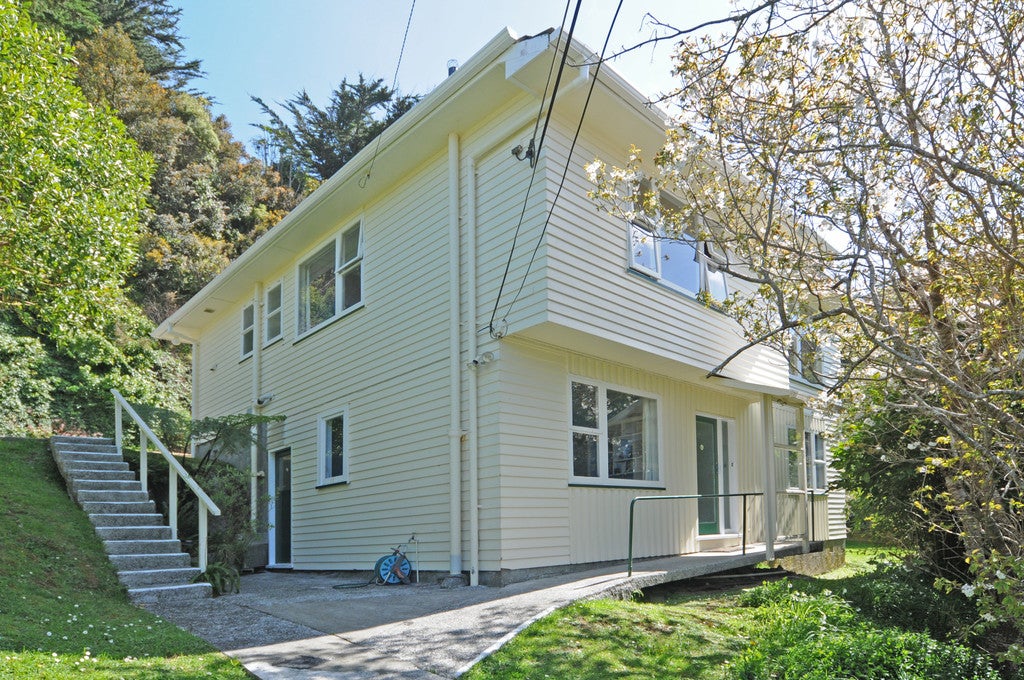 21 Canterbury Street, Karori, Wellington - Carousel 1