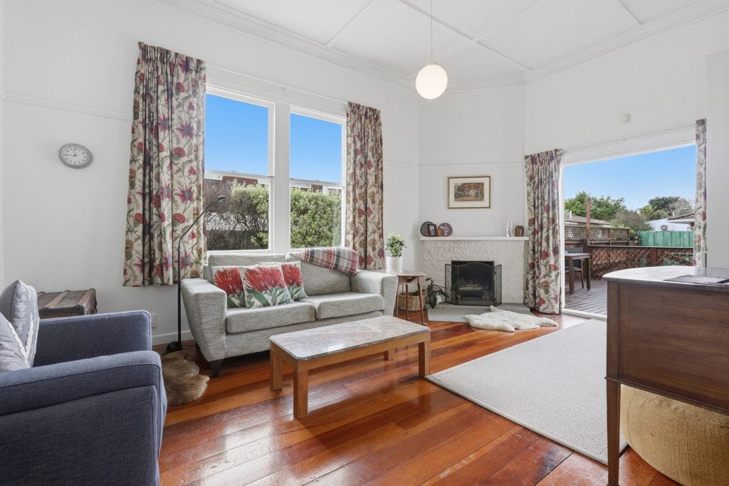 10A Kiwitea Street, Sandringham, Auckland - Carousel 2
