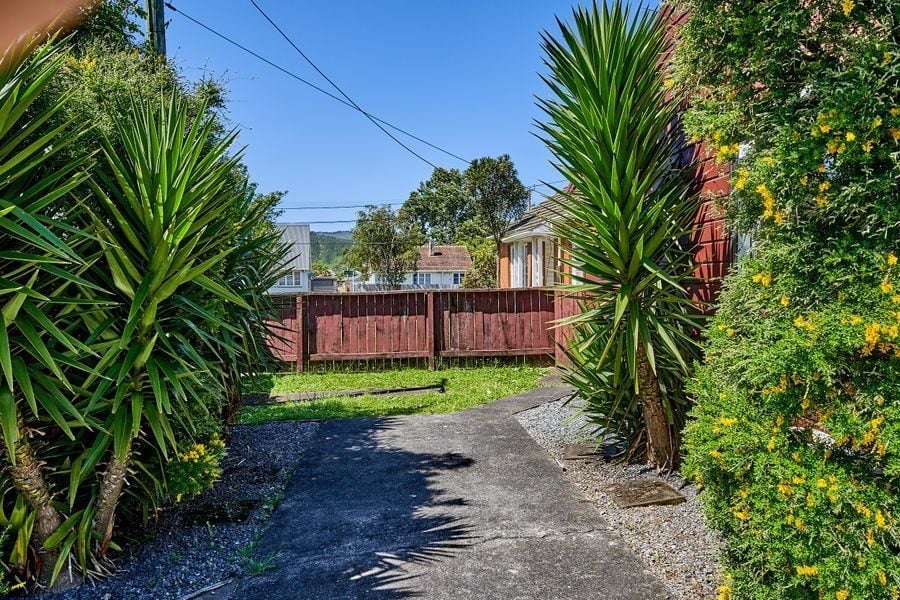 1A Pearce Crescent, Taita, Lower Hutt - Carousel 13