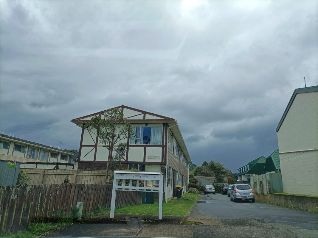 5/33 Campbell TCE, Petone, Lower Hutt - Carousel 12