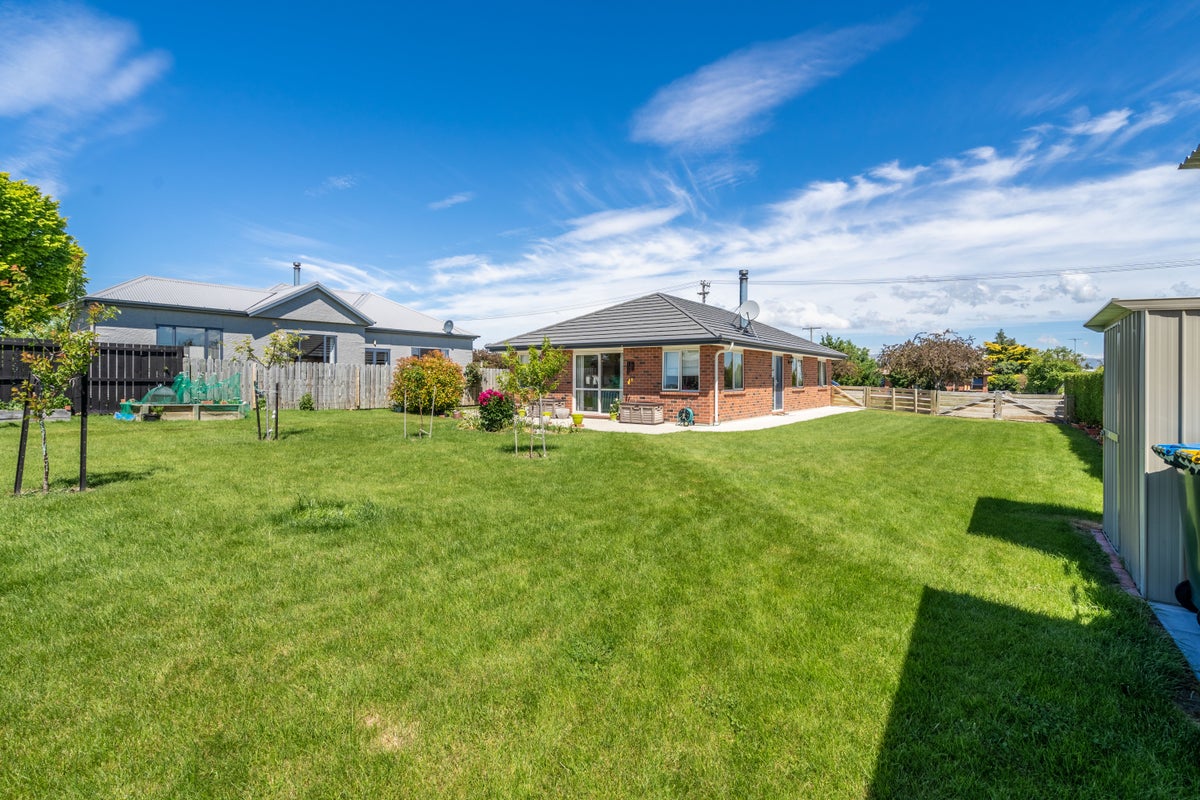 25 Thomas Street, Ranfurly, Ranfurly - Carousel 2