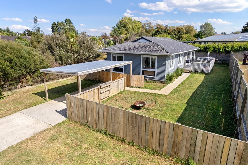 11 High Street, Pokeno - Carousel 1