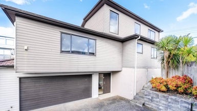 212 Blockhouse Bay Road, Avondale, Auckland - Carousel 1