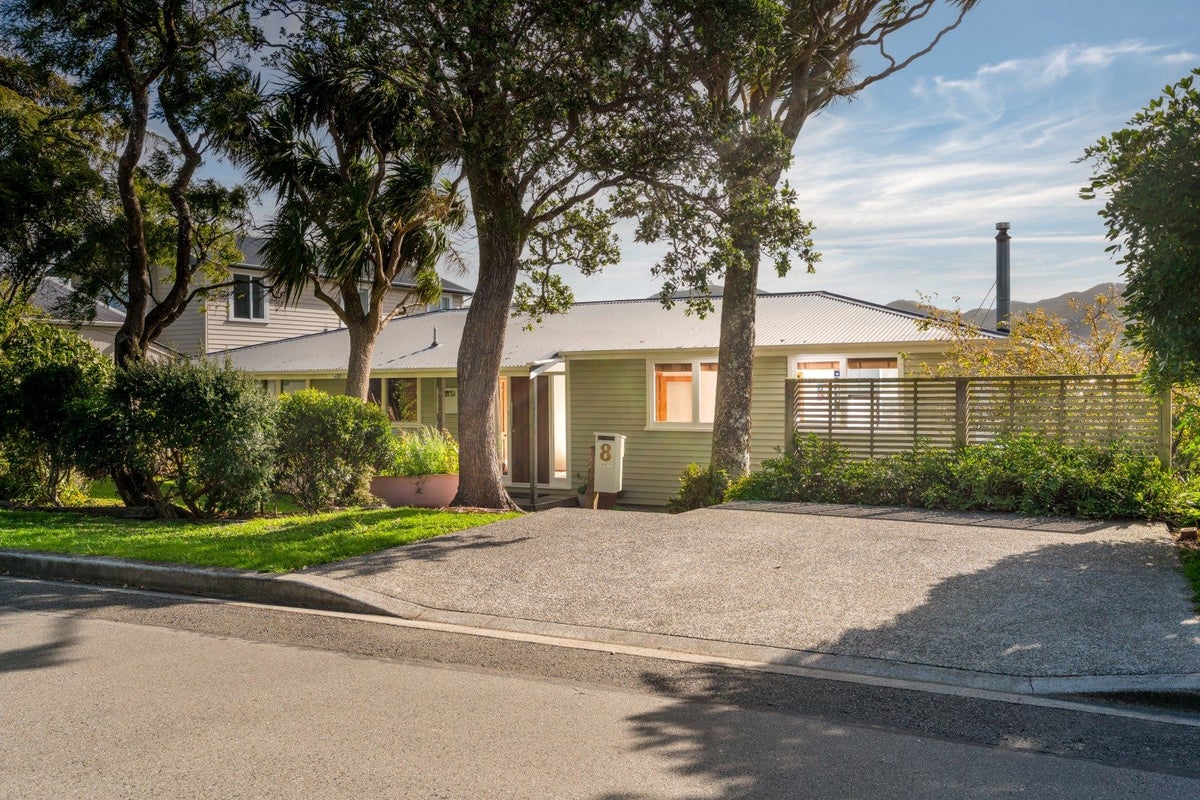 8 Torwood Road, Khandallah, Wellington - Carousel 2