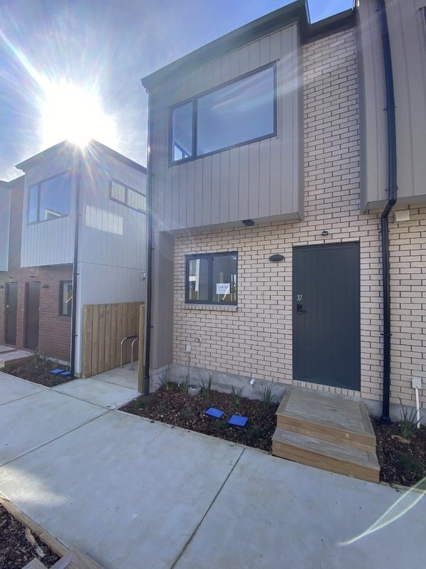 37 Paetai Lane, Te Atatu Peninsula, Auckland - Carousel 1