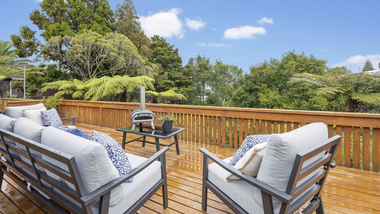 55A Goodall Street, Hillsborough, Auckland - Carousel 1