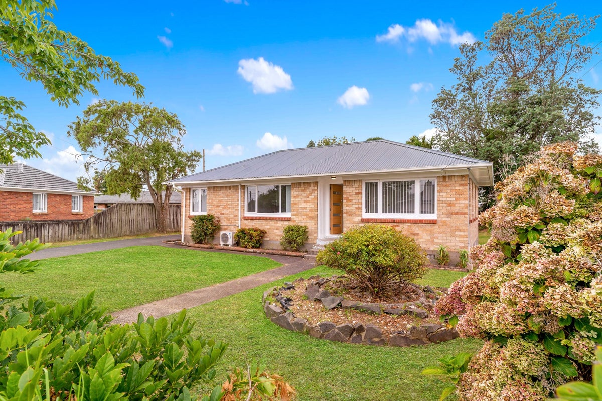 66A Sutton Crescent, Papakura, Papakura - Carousel 2