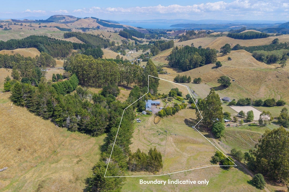 158 Whangamata Road, Oruanui, Taupo - Carousel 1