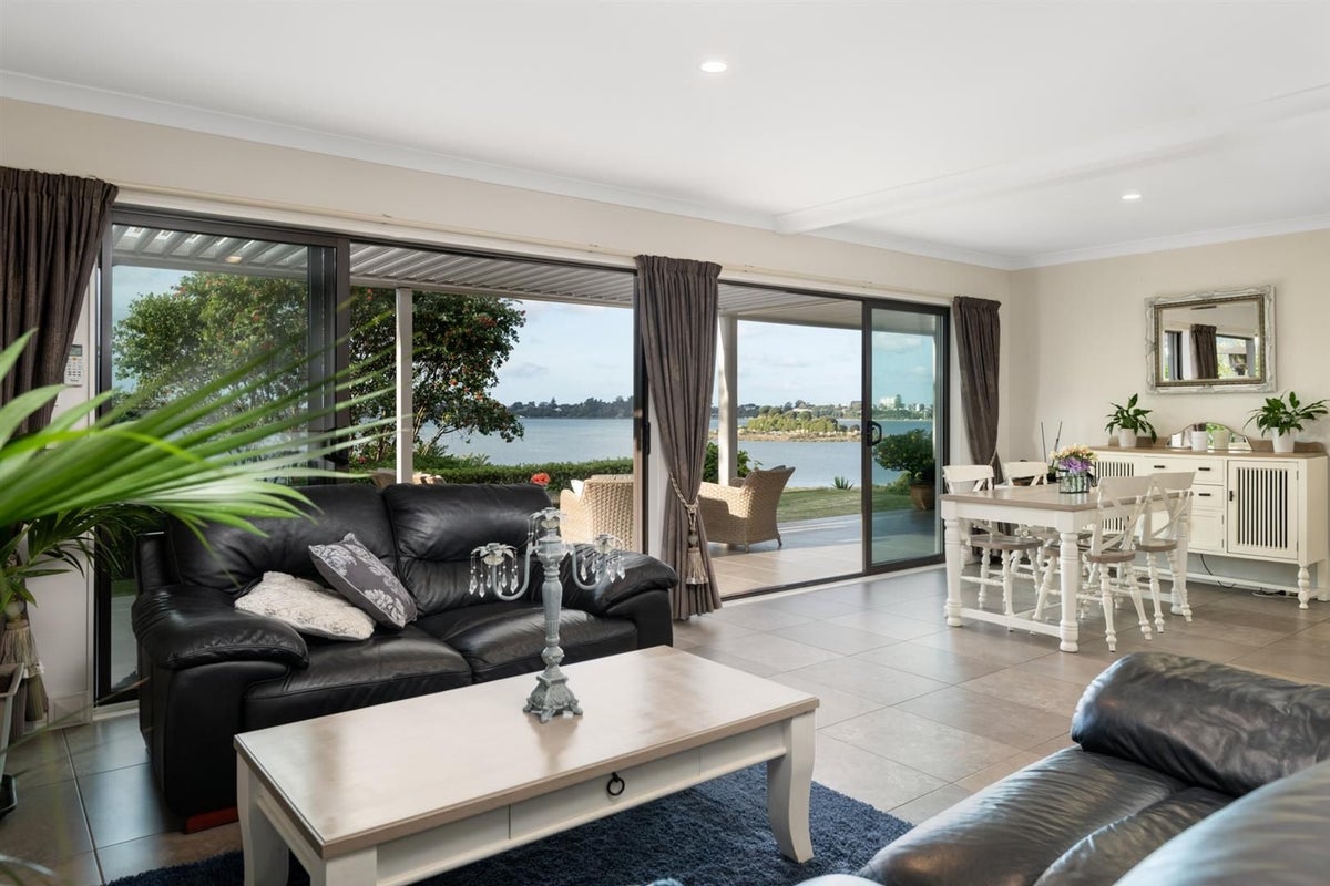 163B Kingswood Road, Brookfield, Tauranga - Carousel 1
