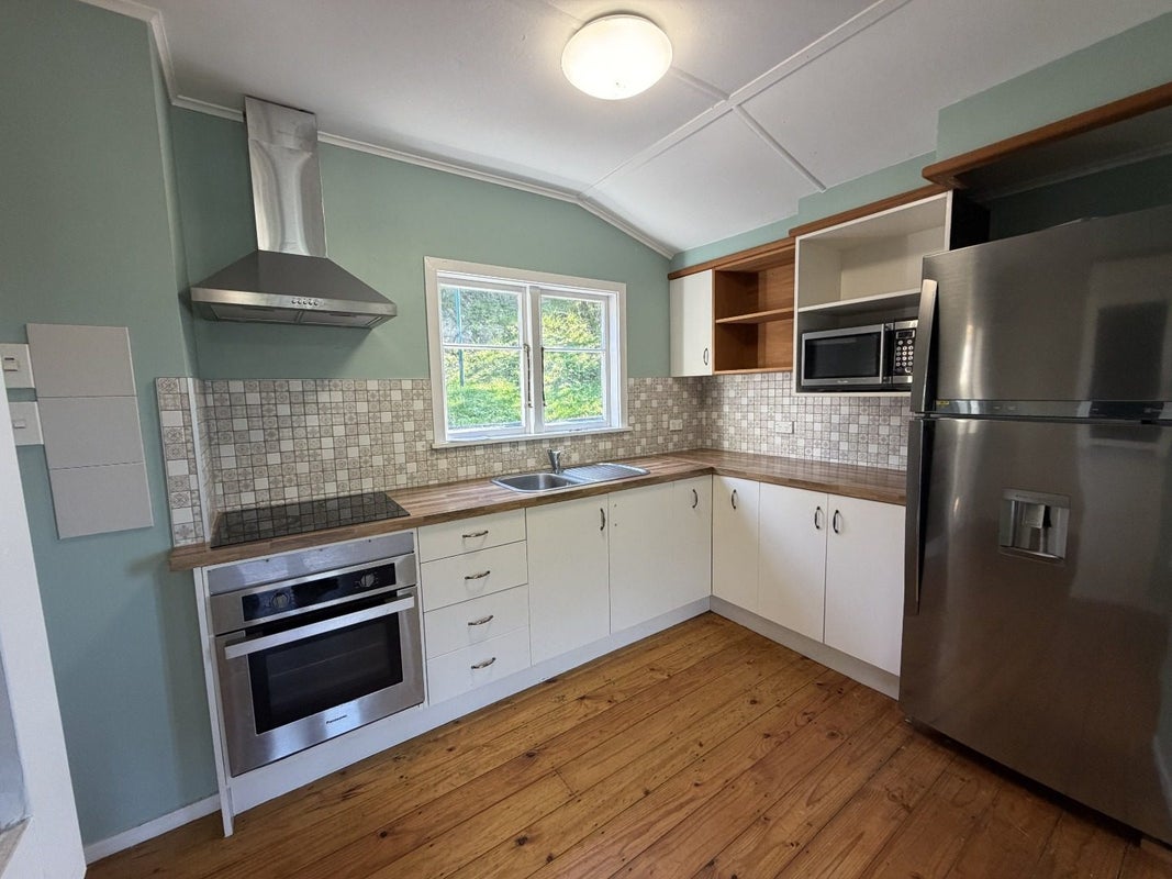 20 Thompson Terrace, Toi Toi, Nelson - Carousel 2