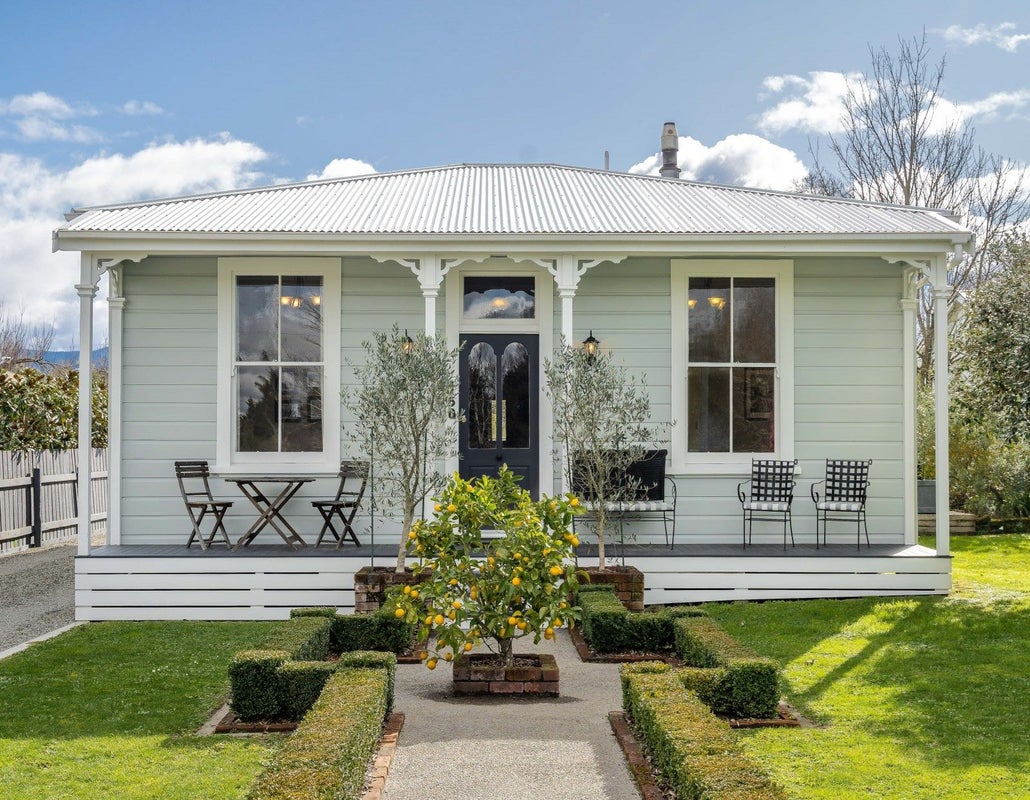 150 East Street, Greytown - Carousel 2