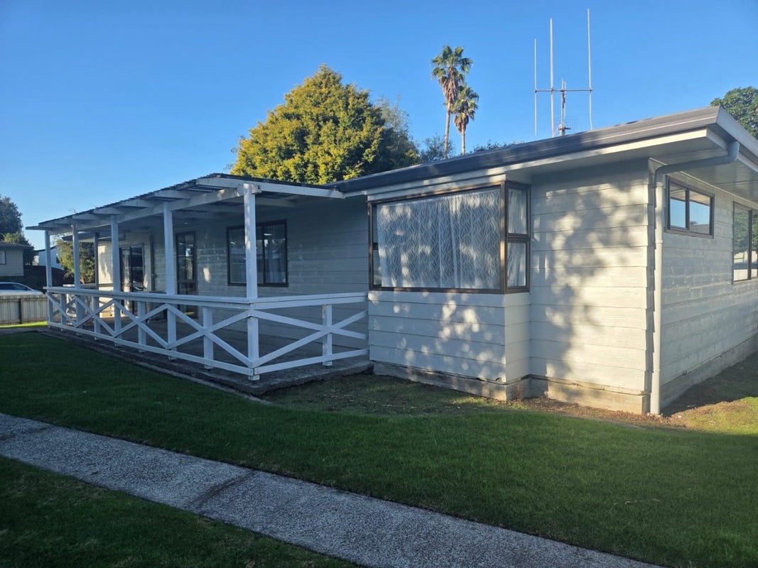40 Lagoon Place, Poike, Tauranga - Carousel 2