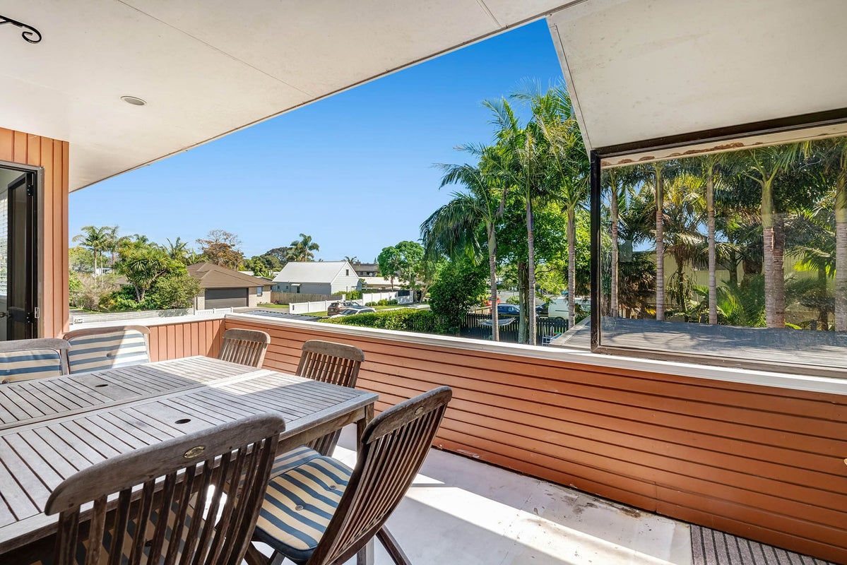 54A The Circle, Manly, Whangaparaoa - Carousel 2