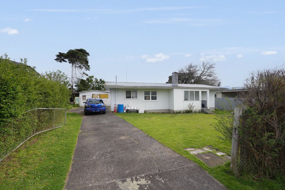 2 Mary Place, Favona, Auckland - Carousel 2