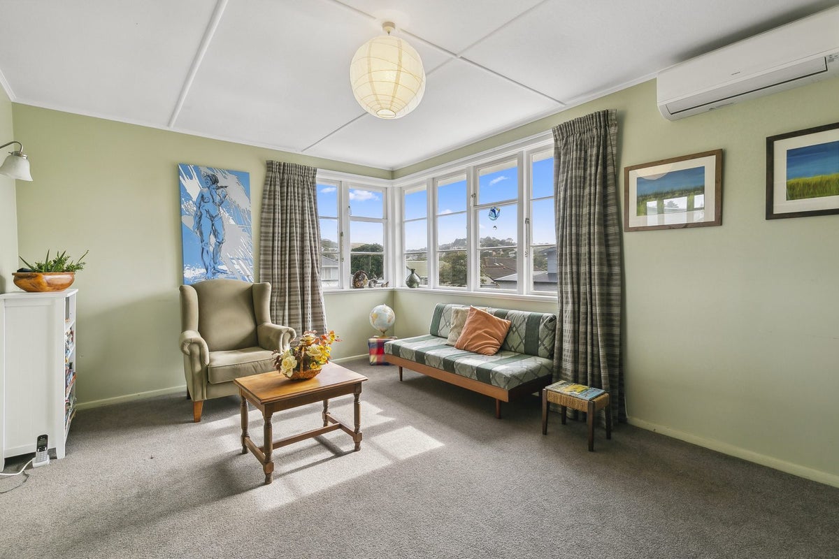 12 Atua Street, Johnsonville, Wellington - Carousel 2