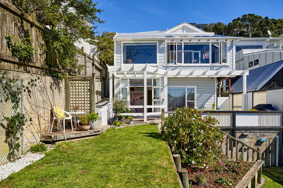 28 Connaught Terrace, Brooklyn, Wellington - Carousel 1
