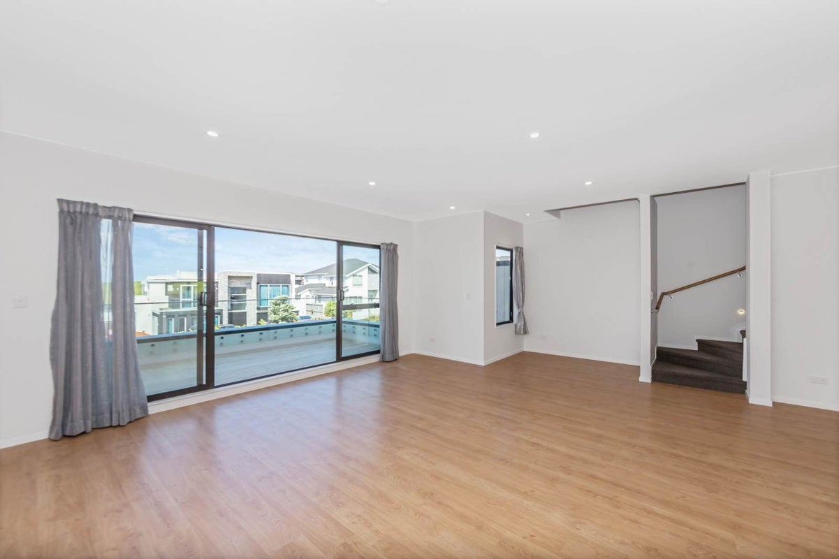72B Headland Drive, Long Bay, North Shore City, Auckland - Carousel 2