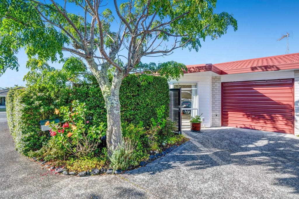 130A Lakeside Drive, Orewa, Rodney, Auckland - Carousel 1