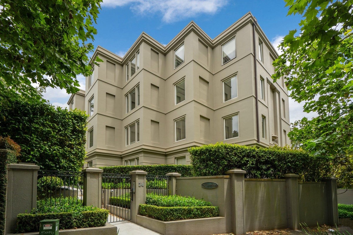 4A/24 Domain Drive, Parnell, Auckland - Carousel 2