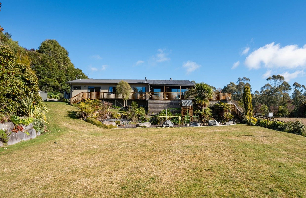 108 Acacia Heights Drive, Acacia Bay, Taupo - Carousel 2
