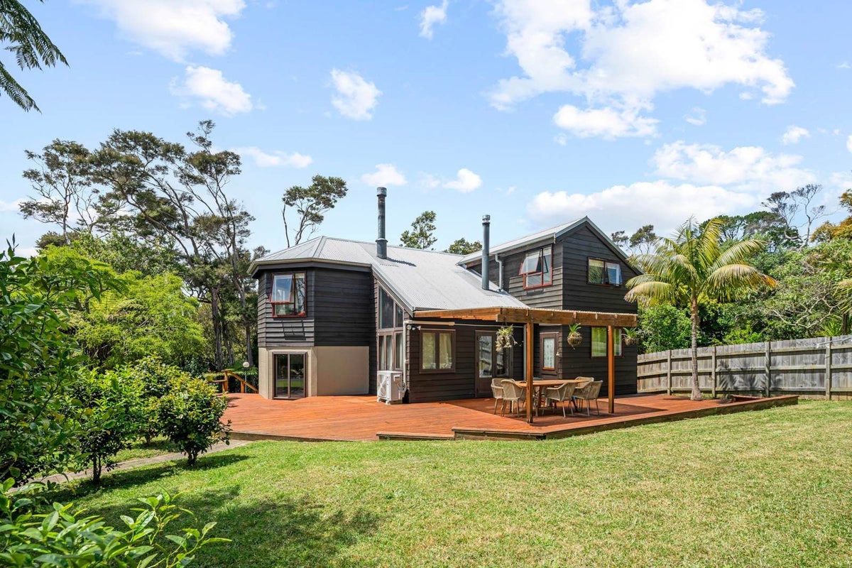 70 Rame Road, Greenhithe, Auckland - Carousel 1