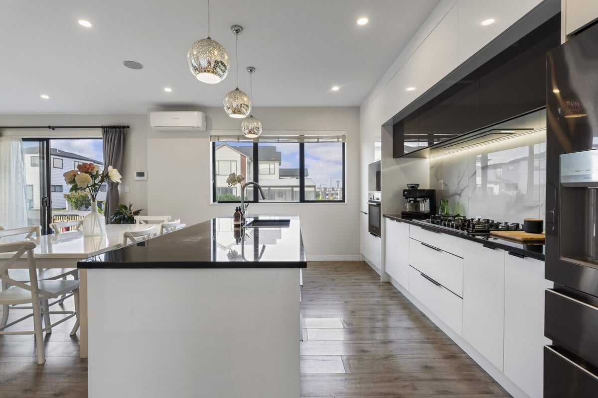 2A Thomas Rielly Avenue, Hobsonville, Auckland - Carousel 2