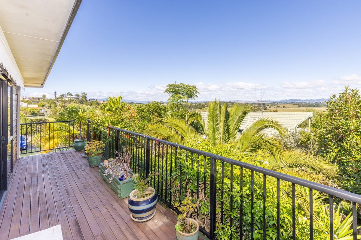 26 Tironui Terrace, Western Heights, Hamilton - Carousel 34