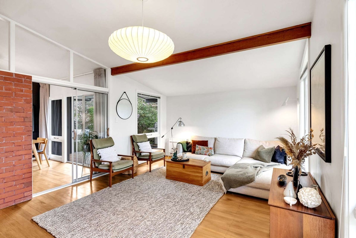 33 Kent Lodge Avenue, Avonhead, Christchurch - Carousel 2