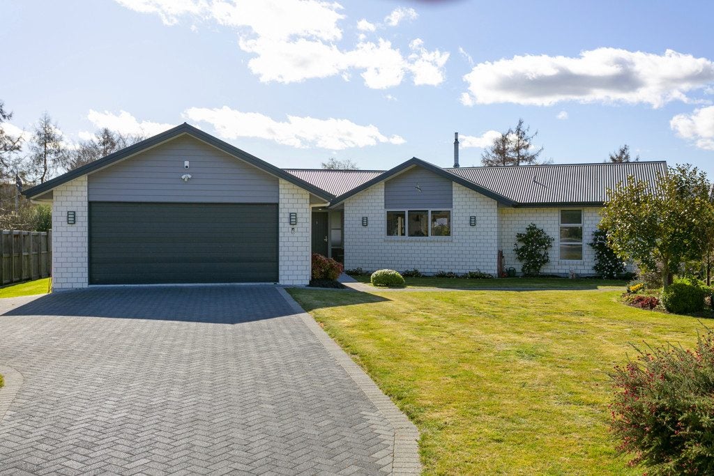 6 Nursery Lane, Kinloch, Taupo - Carousel 1