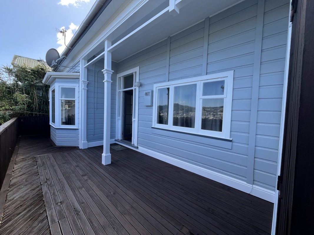 95D Ellice Street, Mount Victoria, Wellington - Carousel 1