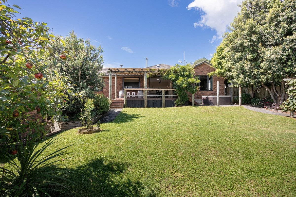 50 La Colina Place, Bethlehem, Tauranga - Carousel 2