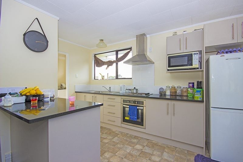 1/51 Redcrest Avenue, Red Hill, Papakura - Carousel 2